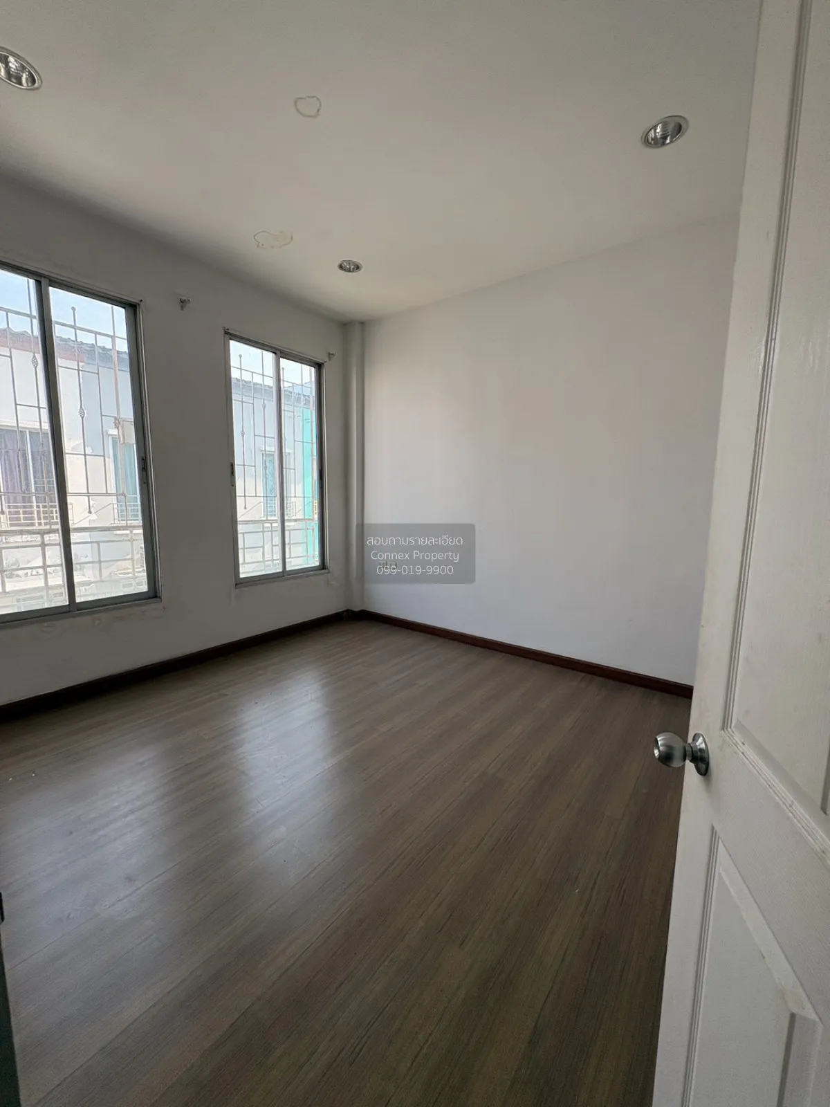 ขายทาวน์เฮ้าส์/ทาวน์โฮม  บ้านกลางเมือง บริติช ทาวน์ ศรีนครินทร์ M