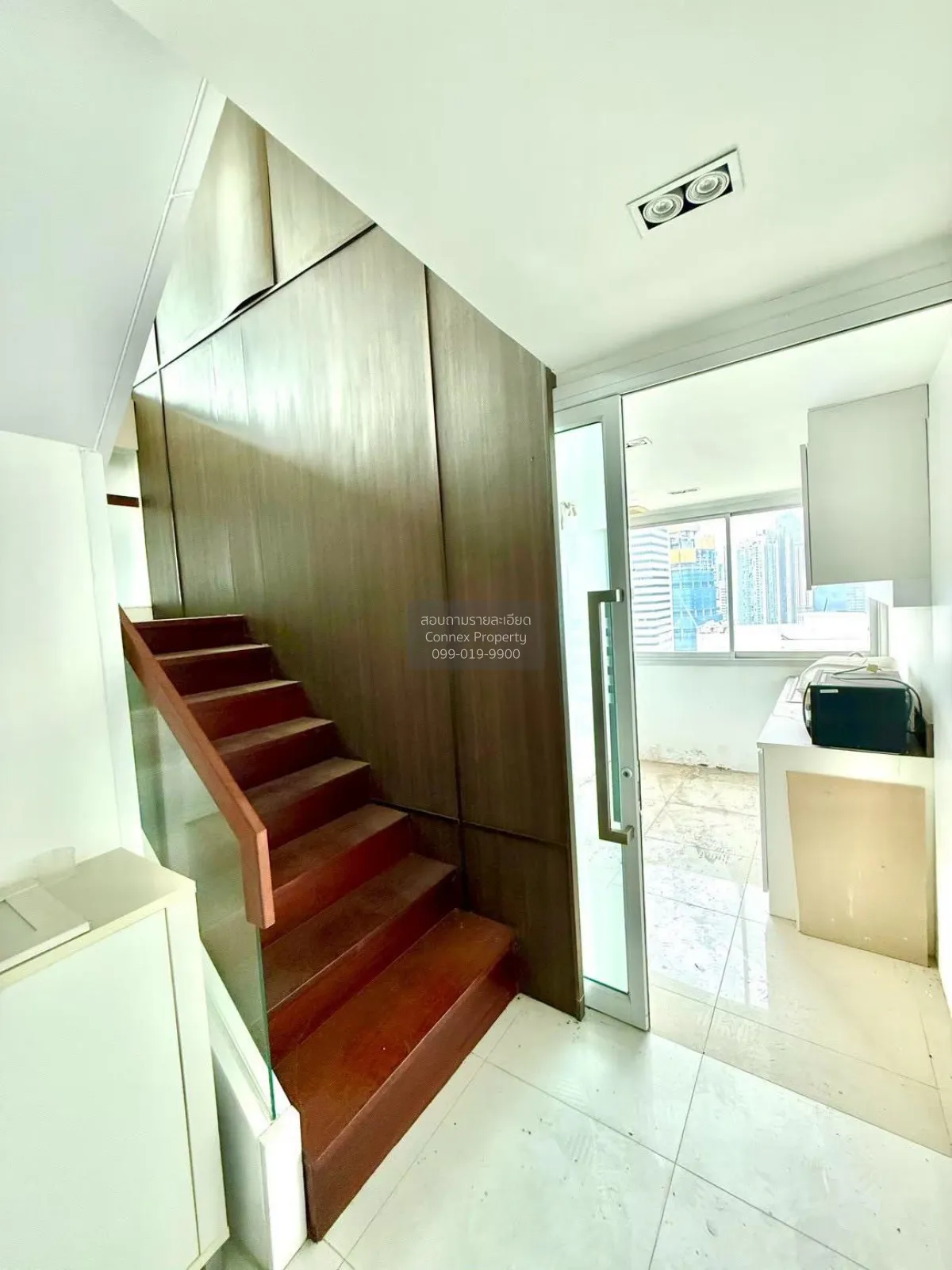 For Sale Condo , Srivara Mansion 1 , high floor , MRT-Thailand Cu