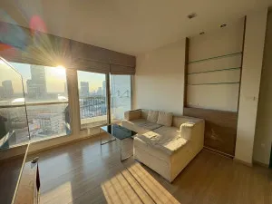 เช่าคอนโด  ริทึ่ม สาทร BTS-สะพานตากสิน ทุ่งมหาเมฆ เขต สาทร กรุงเทพ CX-145622