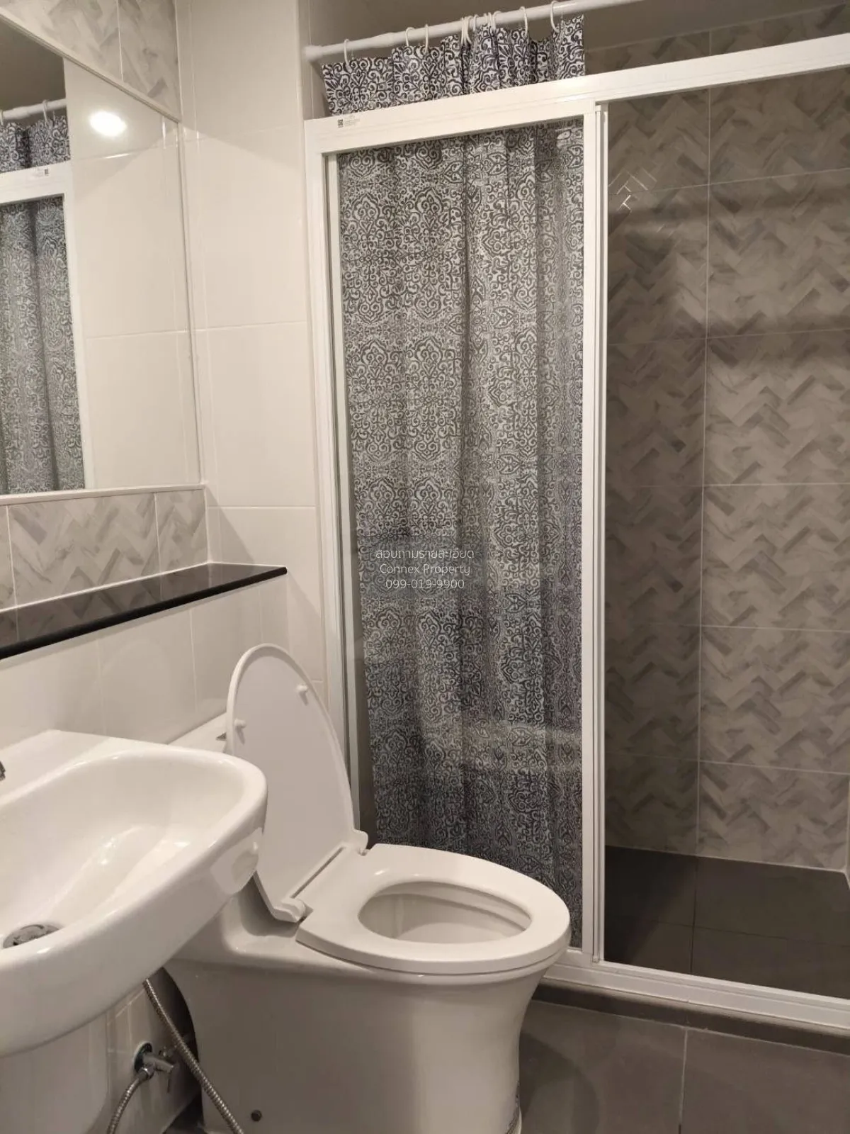 เช่าคอนโด  รีเจ้นท์ โฮม บางนา (โครงการใหม่) บางนา เขต บางนา กรุงเ