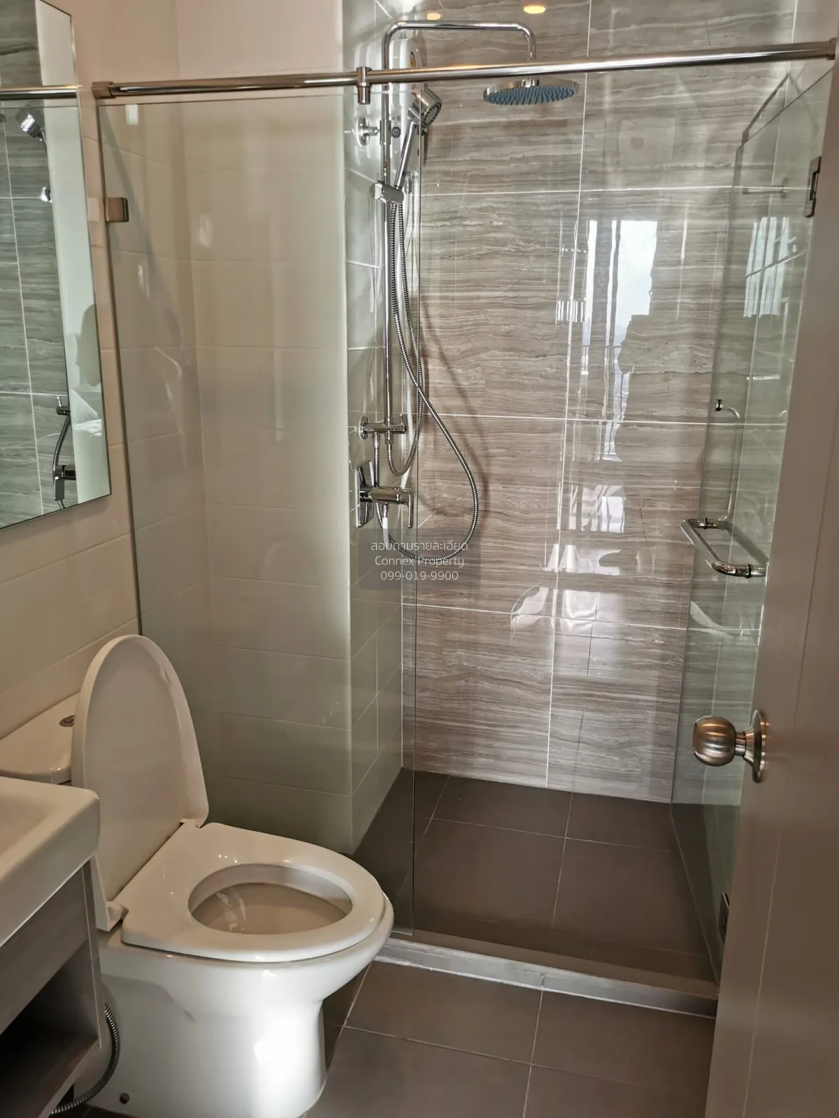 For Rent Condo , Knightsbridge Prime Onnut , high floor , river v