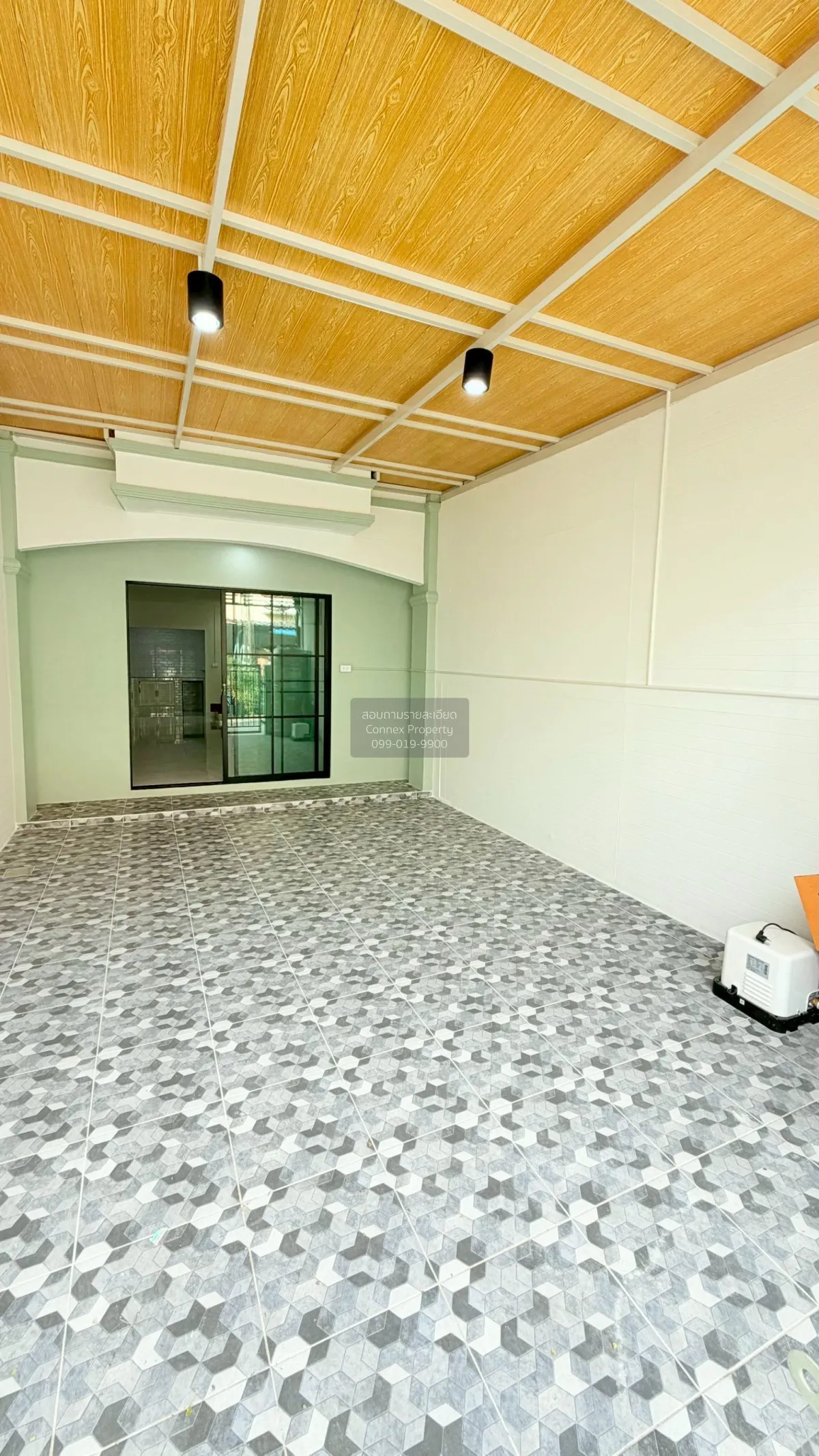 For Sale Townhouse/Townhome  , Uthong Place 2 , Khu Khot , Lam Lu 2