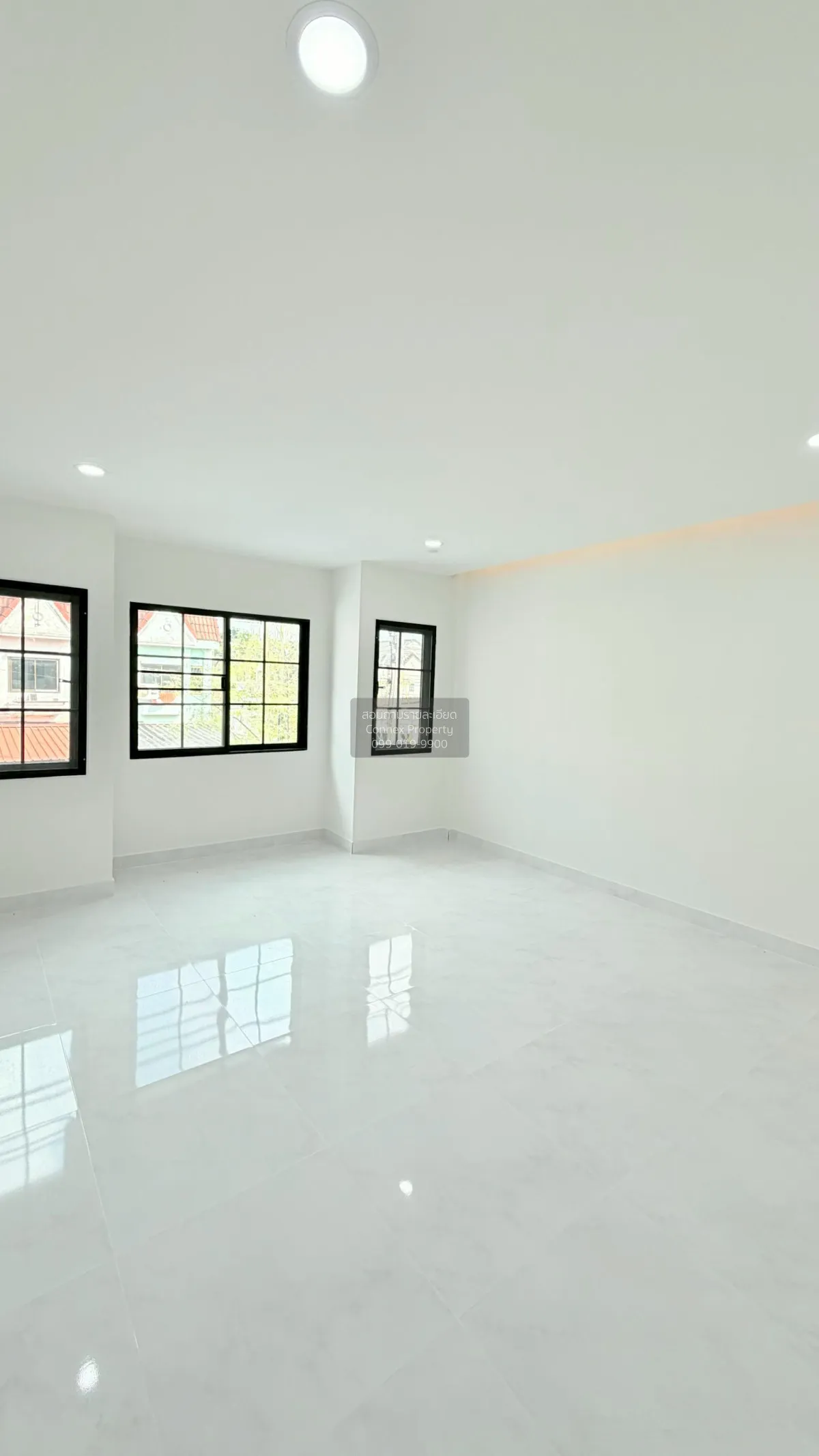 For Sale Townhouse/Townhome  , Uthong Place 2 , Khu Khot , Lam Lu