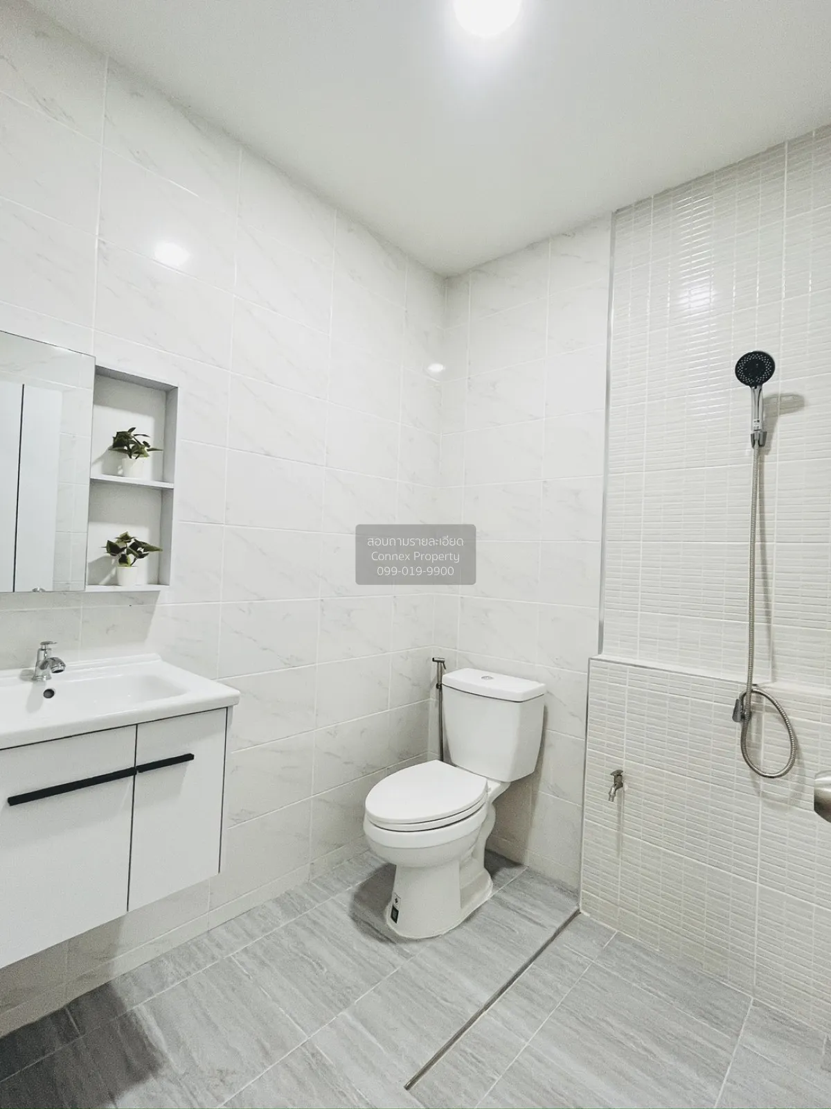 For Sale Townhouse/Townhome  , Rungruang Thani Pak Kret , newly r