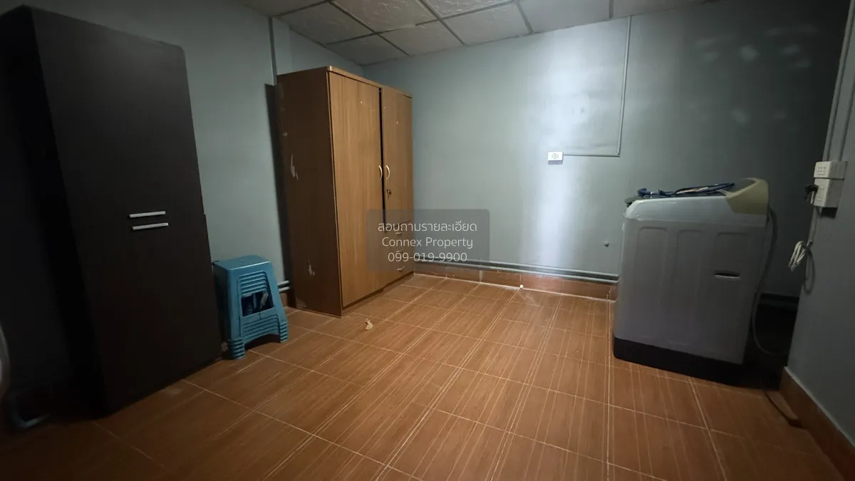 For Sale Townhouse/Townhome  , Burapha Villa , Chimphli , Taling 