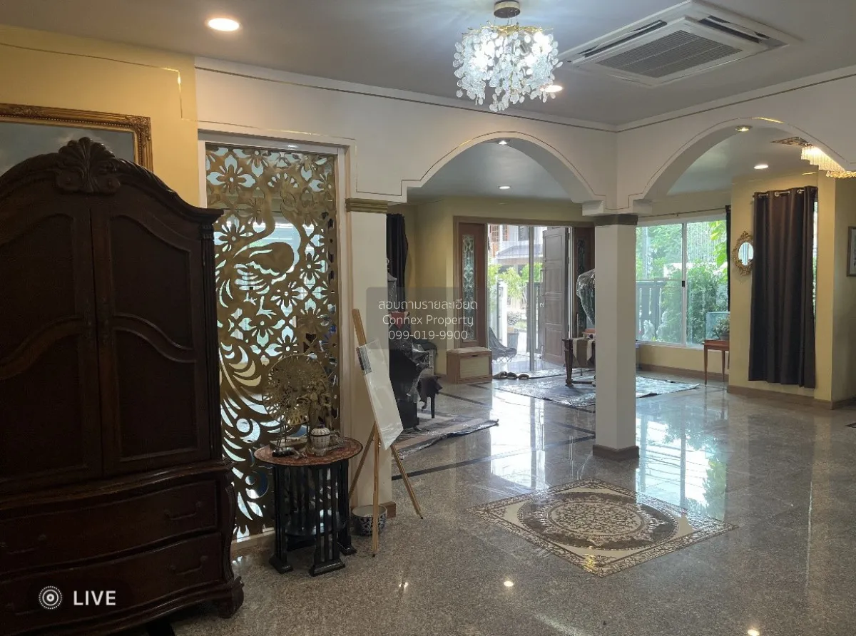 เช่าบ้าน  บ้านลาดพร้าว 1 วิวสวย ห้องมุม หน้ากว้าง รีโนเวทใหม่ MRT