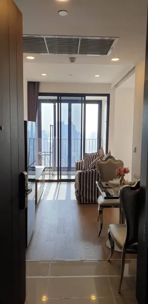 เช่าคอนโด  แอชตัน จุฬา-สีลม ชั้นสูง MRT-สามย่าน สี่พระยา เขต บางรัก กรุงเทพ CX-146190