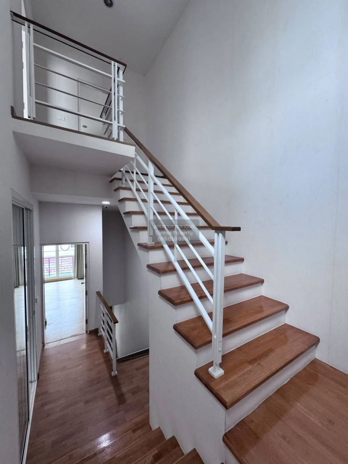 ขายทาวน์เฮ้าส์/ทาวน์โฮม  บ้านกลางเมือง เอส - เซ้นส์ ศรีนครินทร์ ห