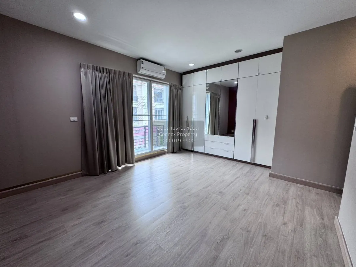 ขายทาวน์เฮ้าส์/ทาวน์โฮม  บ้านกลางเมือง เอส - เซ้นส์ ศรีนครินทร์ ห