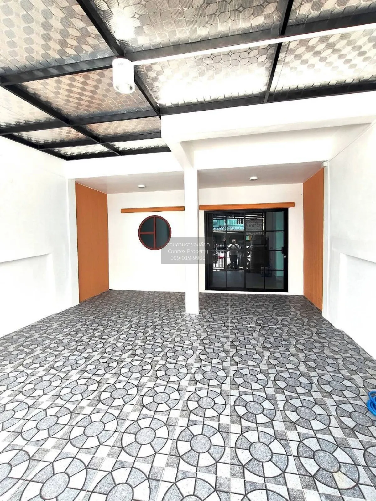 ขายทาวน์เฮ้าส์/ทาวน์โฮม  บ้านธารารินทร์ คลอง 2 หน้ากว้าง รีโนเวทใ 2