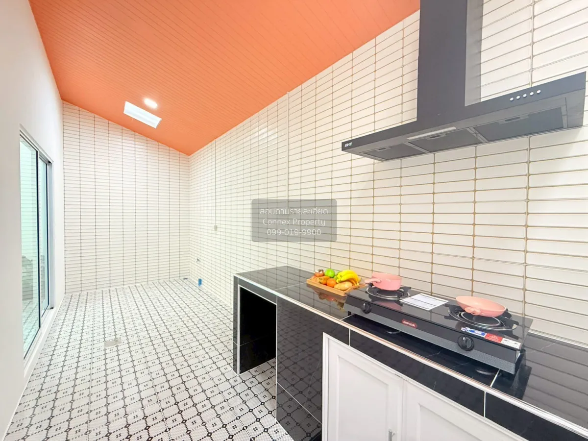 For Sale House , Perfect Park Kheha Romklao 64 , wide frontage , 