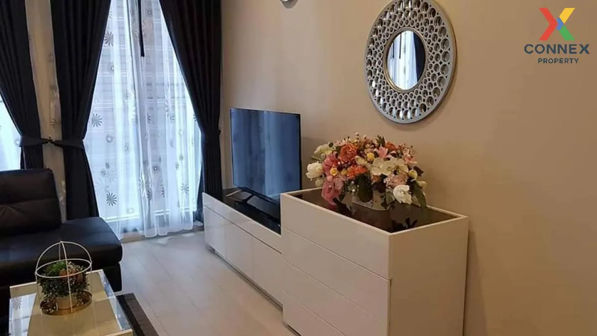 FOR RENT condo , Noble Ploenchit , BTS-Phloen Chit , Lumpini , Pa 3