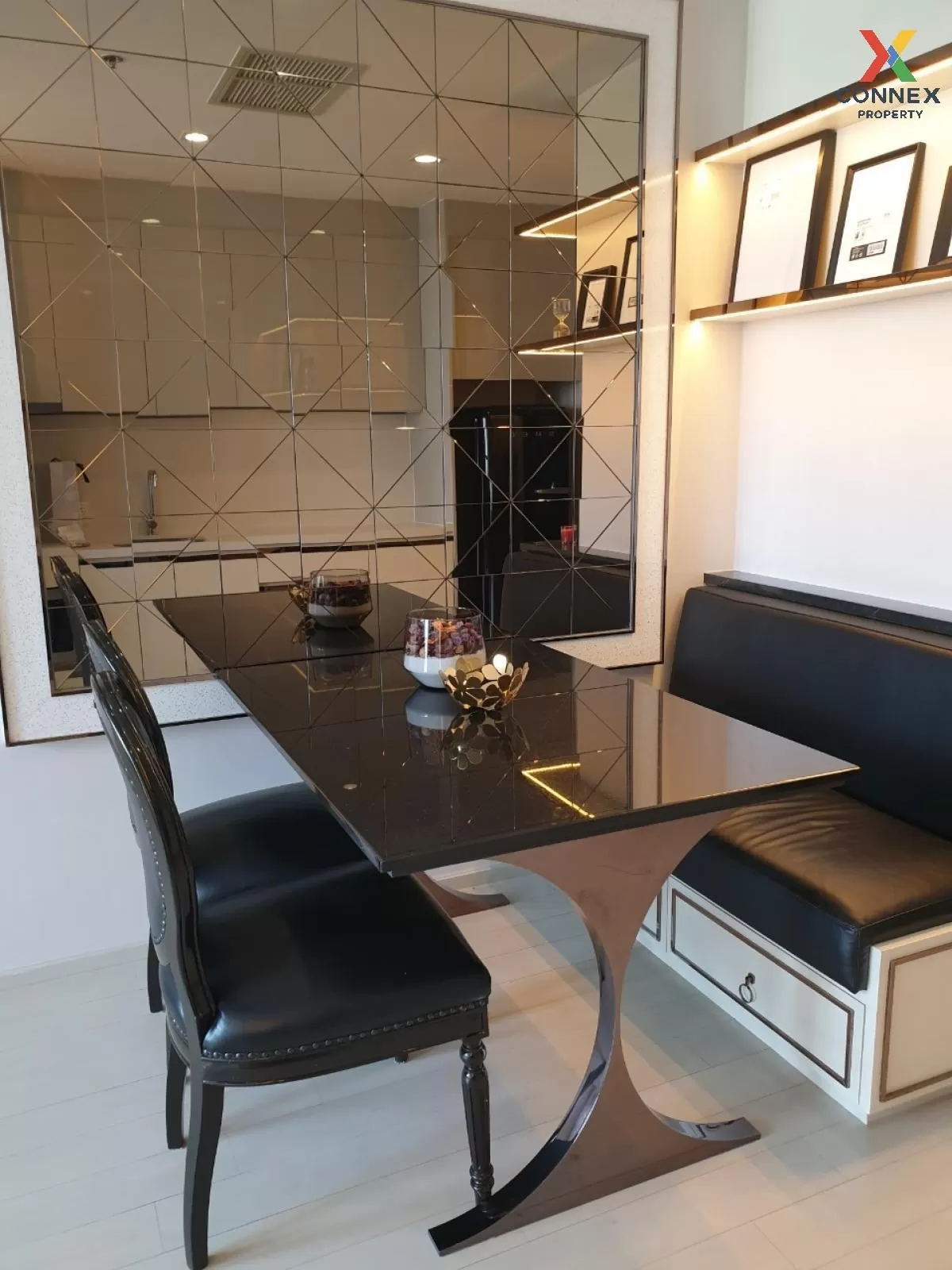 FOR RENT condo , Noble Ploenchit , BTS-Phloen Chit , Lumpini , Pa 3