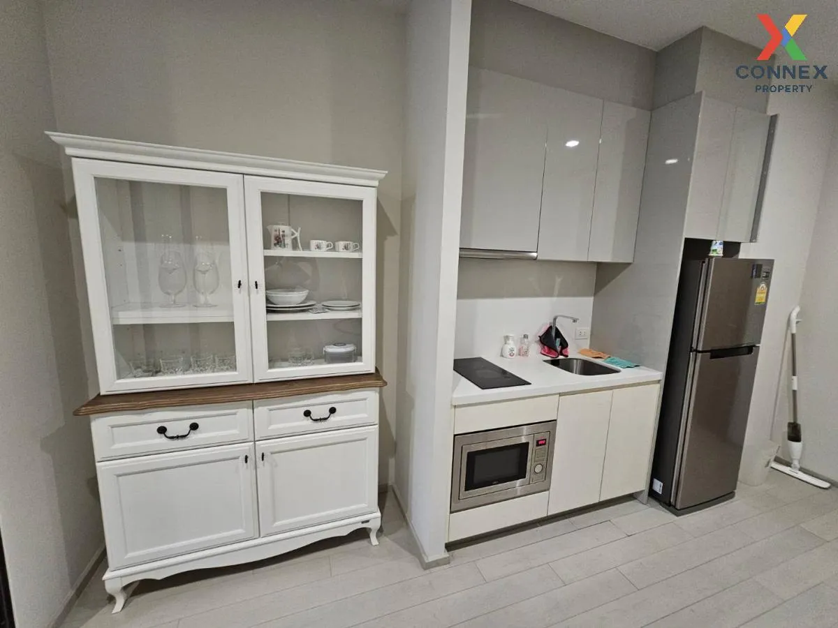 FOR RENT condo , Noble Ploenchit , BTS-Phloen Chit , Lumpini , Pa 4