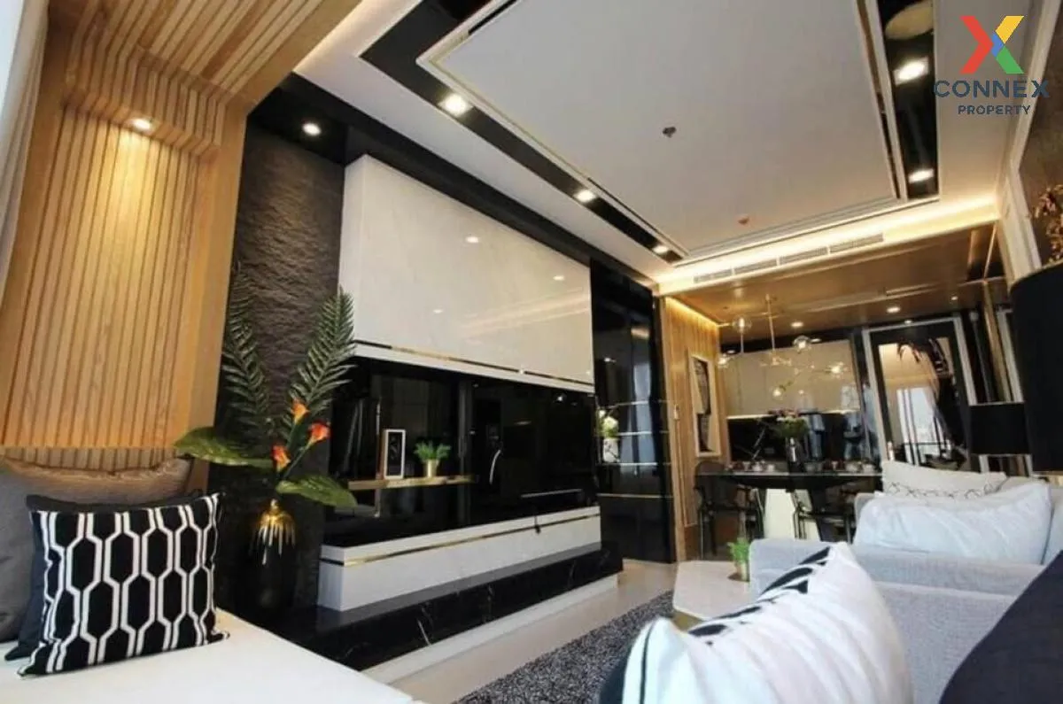 FOR RENT condo , Noble Ploenchit , BTS-Phloen Chit , Lumpini , Pa 3