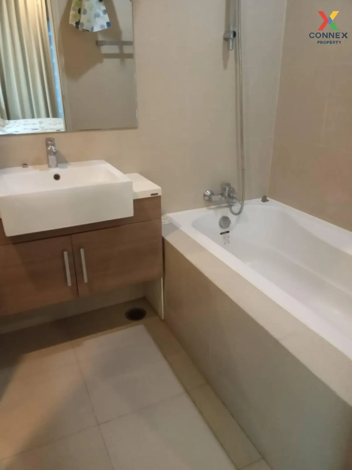 FOR RENT condo , Noble Refine , corner unit , BTS-Phrom Phong , K FOR RENT condo , Noble Refine , corner unit , BTS-Phrom Phong , K