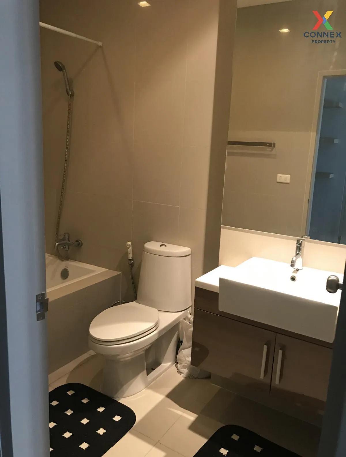 FOR RENT condo , Noble Reveal , BTS-Ekkamai , Phra Khanong , Watt FOR RENT condo , Noble Reveal , BTS-Ekkamai , Phra Khanong , Watt