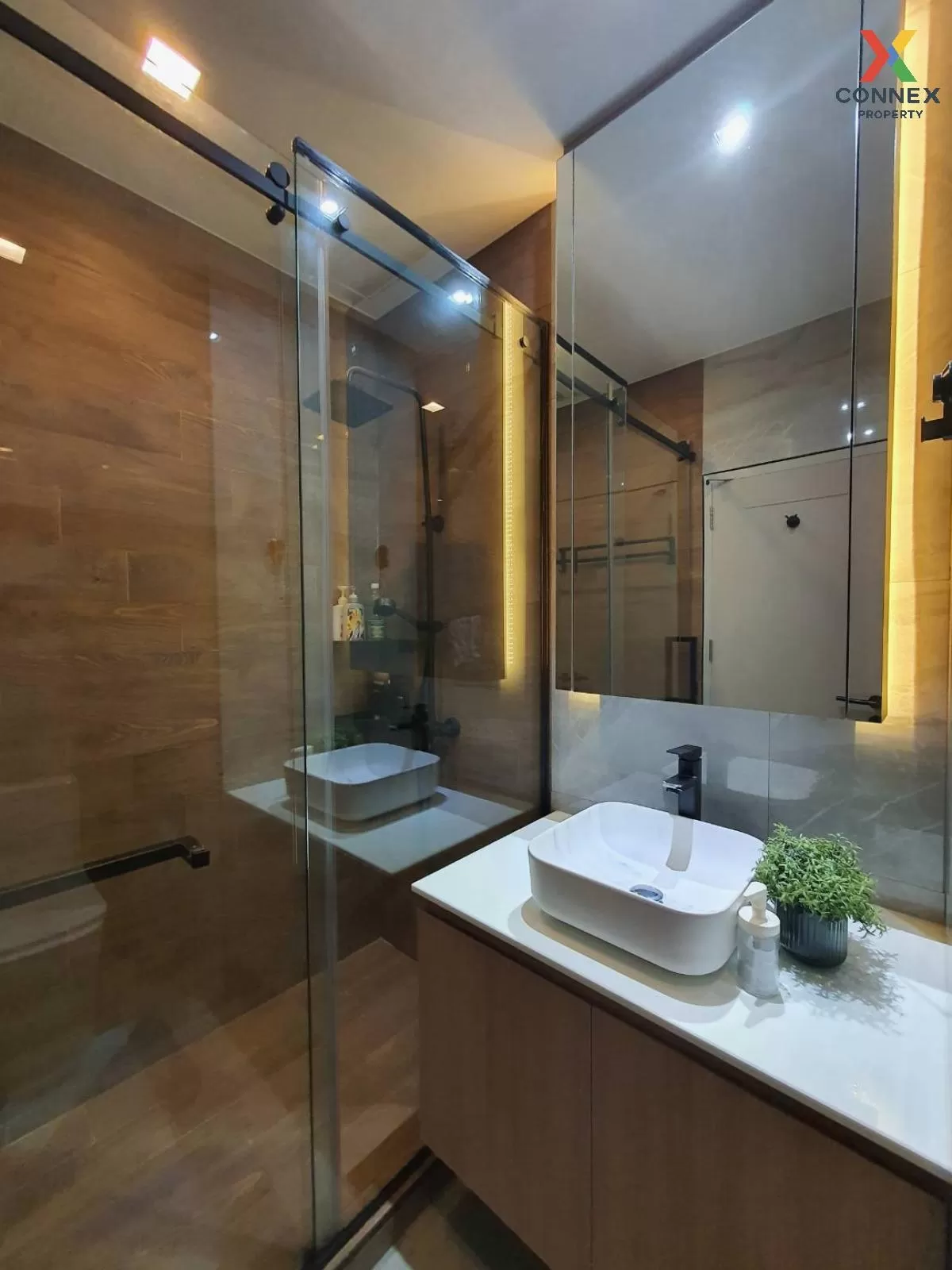FOR RENT condo , Noble Reveal , BTS-Ekkamai , Phra Khanong , Watt