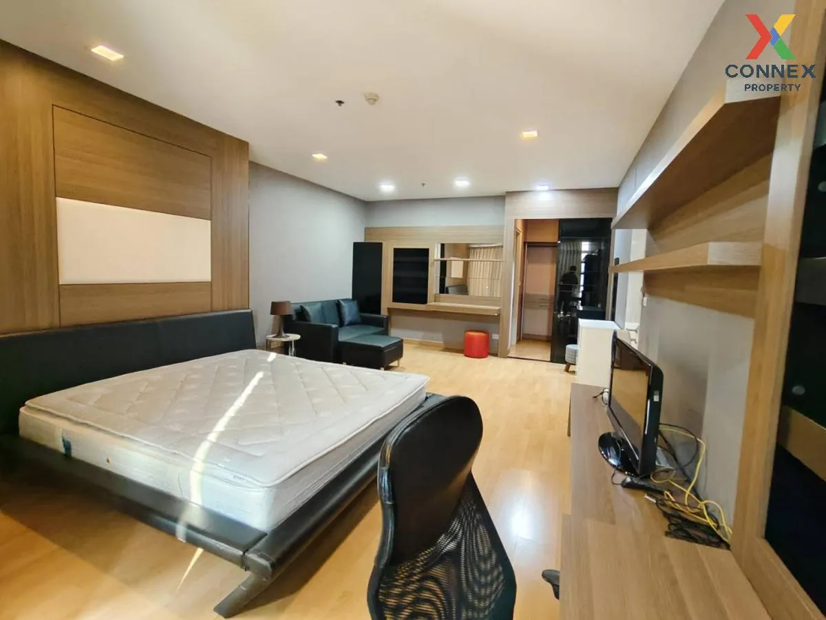 FOR RENT condo , Nusasiri Grand Condo , BTS-Ekkamai , Phra Khanon