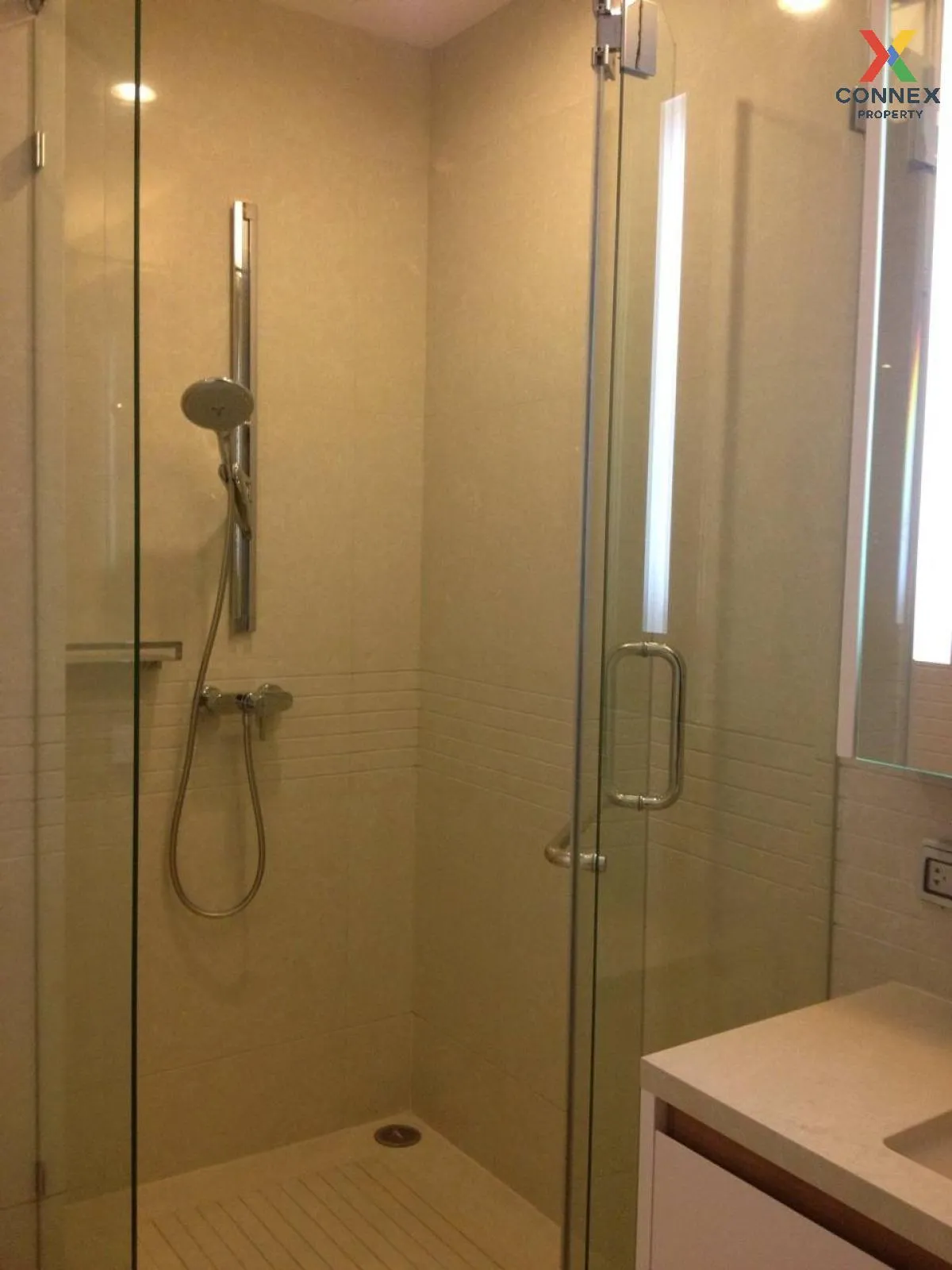 FOR RENT condo , Q Langsuan , BTS-Chit Lom , Lumpini , Pathum Wan