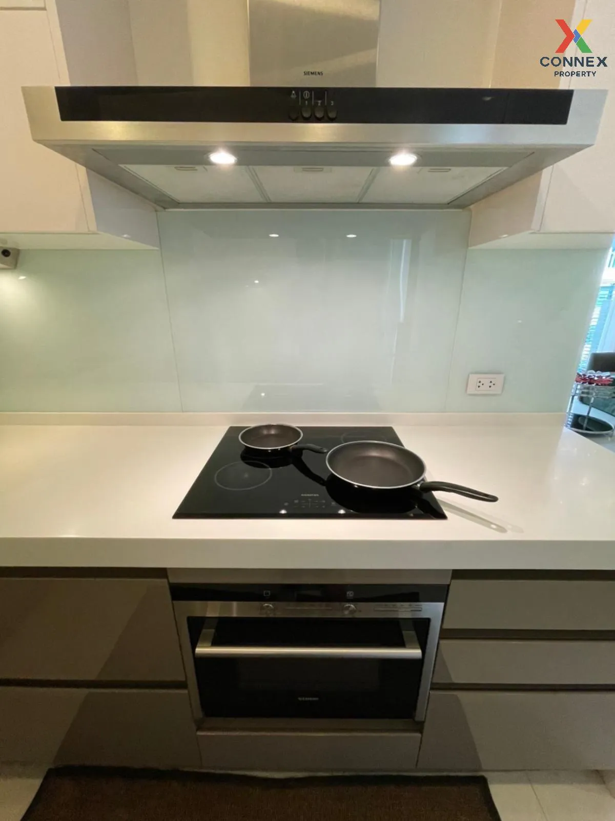 เช่าคอนโด  คิว หลังสวน BTS-ชิดลม ลุมพินี เขต ปทุมวัน กรุงเทพ CX-1