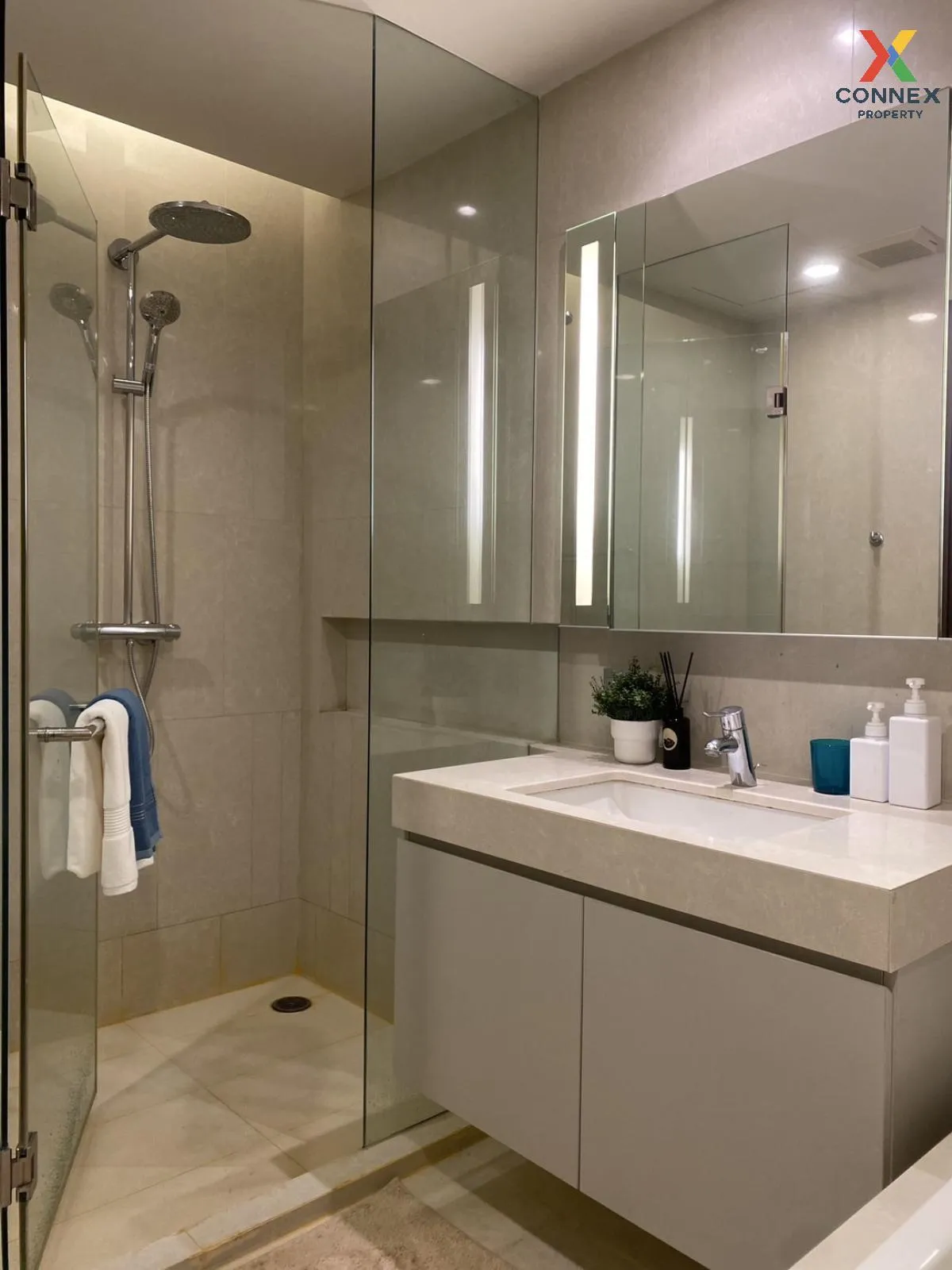 เช่าคอนโด  ควอทโทร บาย แสนสิริ BTS-ทองหล่อ คลองตันเหนือ เขต วัฒนา