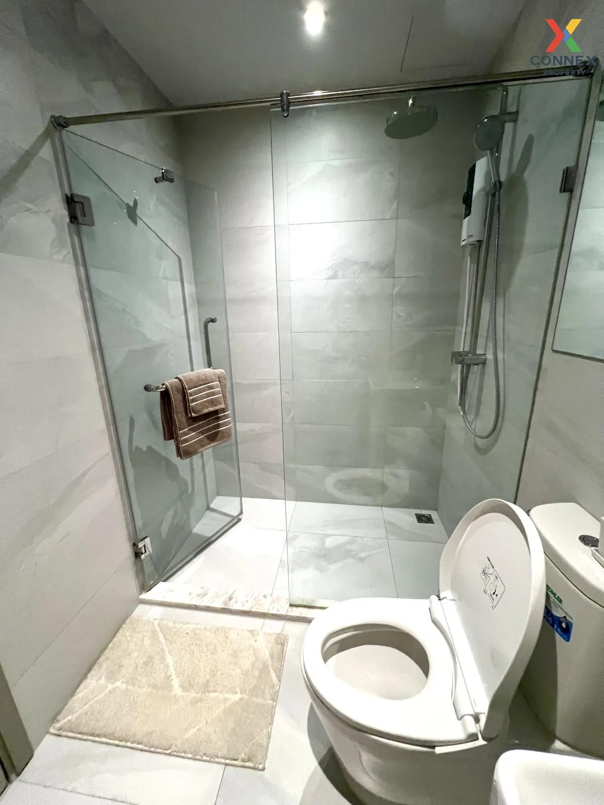 FOR RENT condo , RHYTHM Ekkamai , BTS-Ekkamai , Khlong Tan Nuea ,