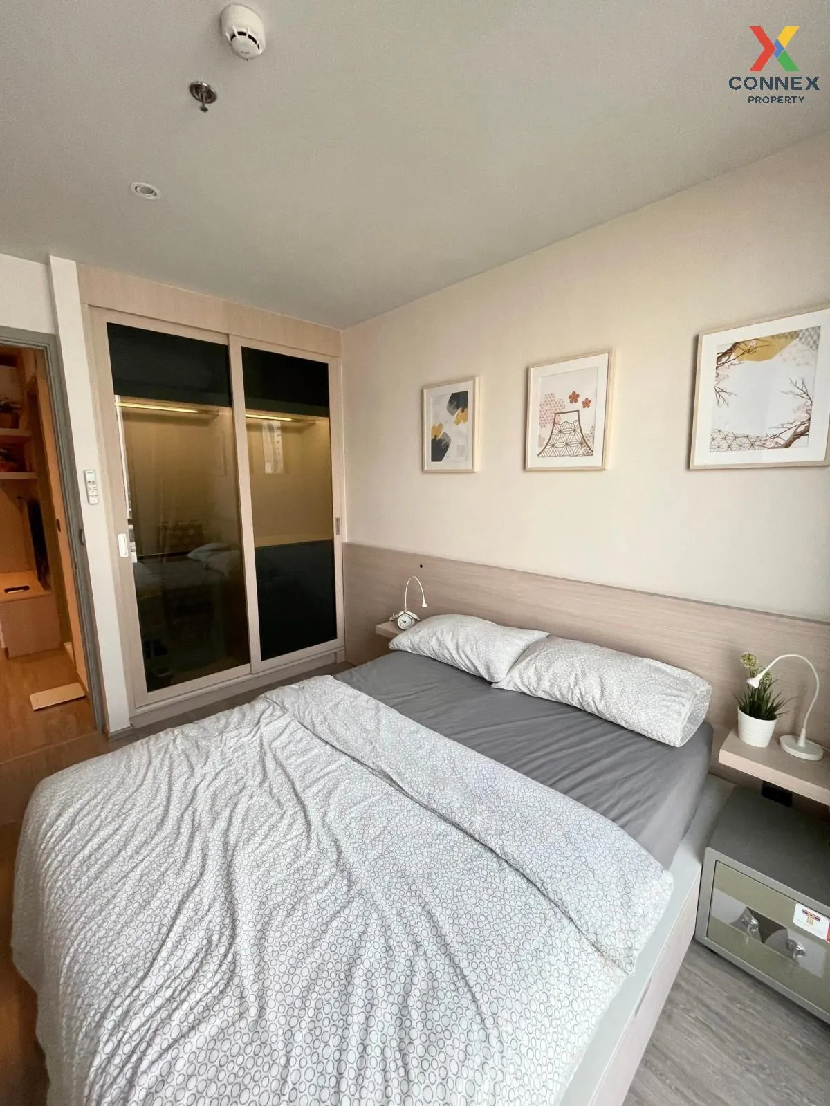 FOR RENT condo , RHYTHM Ekkamai , BTS-Ekkamai , Khlong Tan Nuea ,