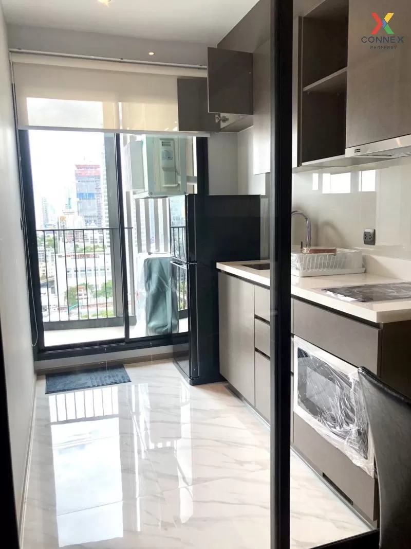 FOR RENT condo , RHYTHM Ekkamai , BTS-Ekkamai , Khlong Tan Nuea ,