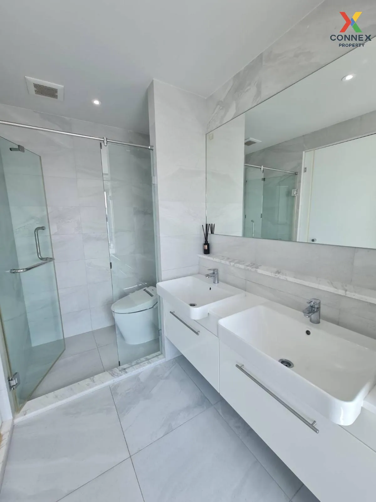 FOR SALE condo , RHYTHM Ekkamai , BTS-Ekkamai , Khlong Tan Nuea ,