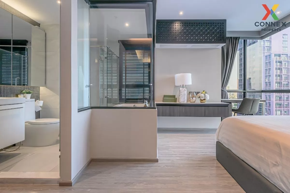 FOR RENT condo , RHYTHM Ekkamai , BTS-Ekkamai , Khlong Tan Nuea ,