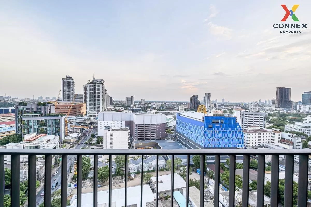 FOR RENT condo , RHYTHM Ekkamai , BTS-Ekkamai , Khlong Tan Nuea ,