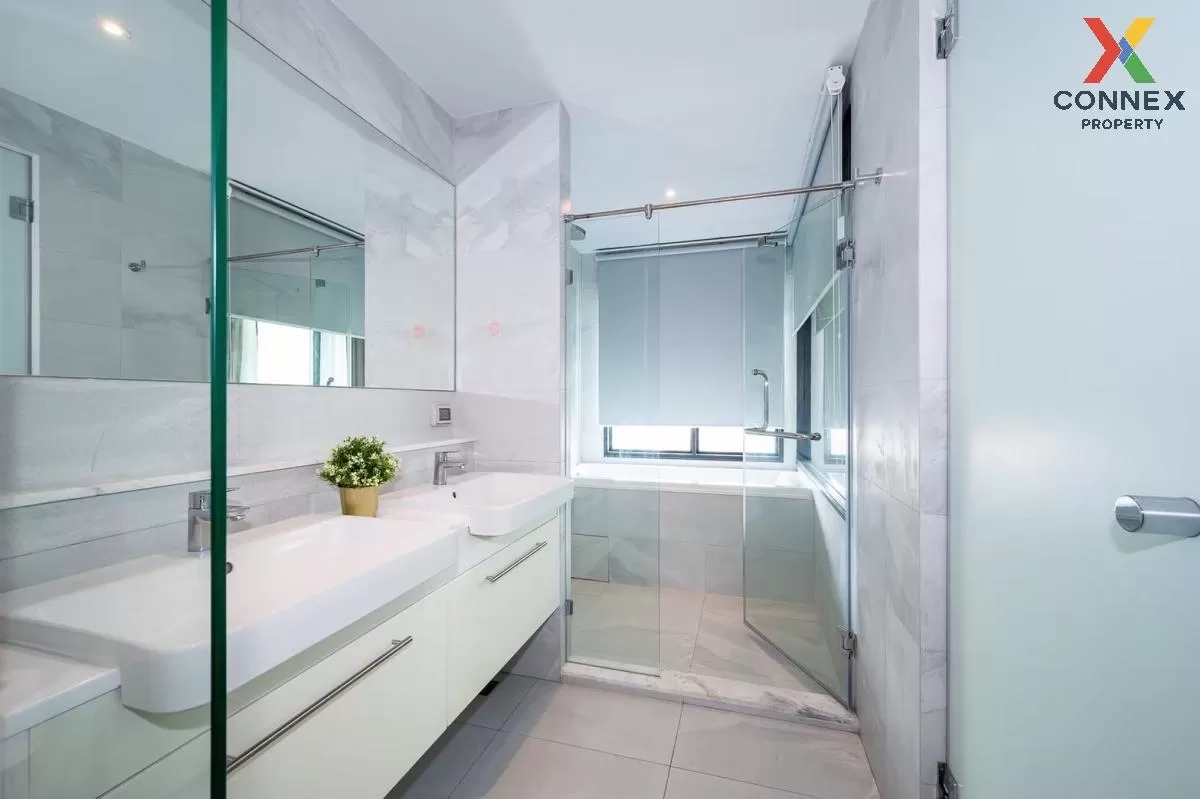 FOR RENT condo , RHYTHM Ekkamai , BTS-Ekkamai , Khlong Tan Nuea ,