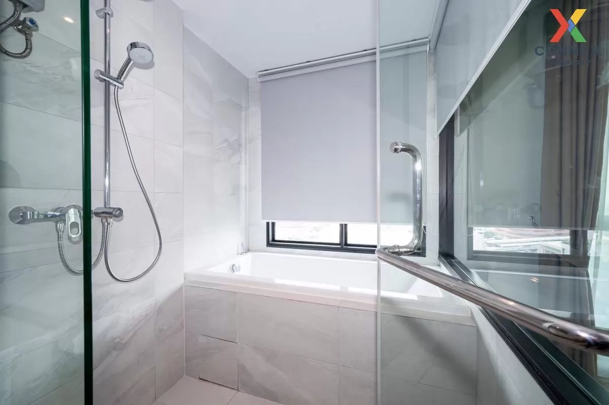 FOR RENT condo , RHYTHM Ekkamai , BTS-Ekkamai , Khlong Tan Nuea ,