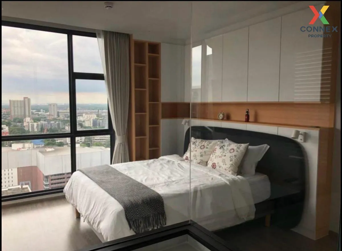 FOR RENT condo , RHYTHM Ekkamai , BTS-Ekkamai , Khlong Tan Nuea ,