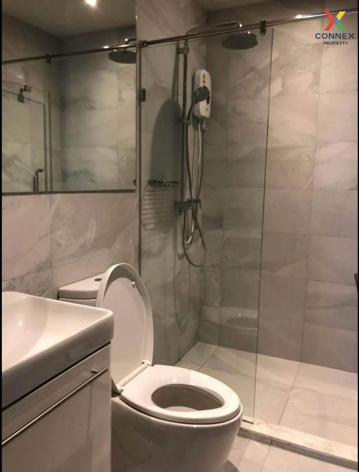 FOR RENT condo , RHYTHM Ekkamai , BTS-Ekkamai , Khlong Tan Nuea ,