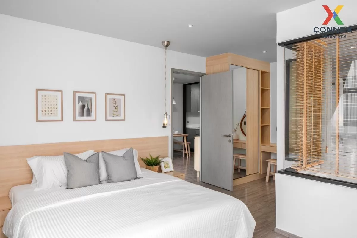 FOR RENT condo , RHYTHM Ekkamai , BTS-Ekkamai , Khlong Tan Nuea ,