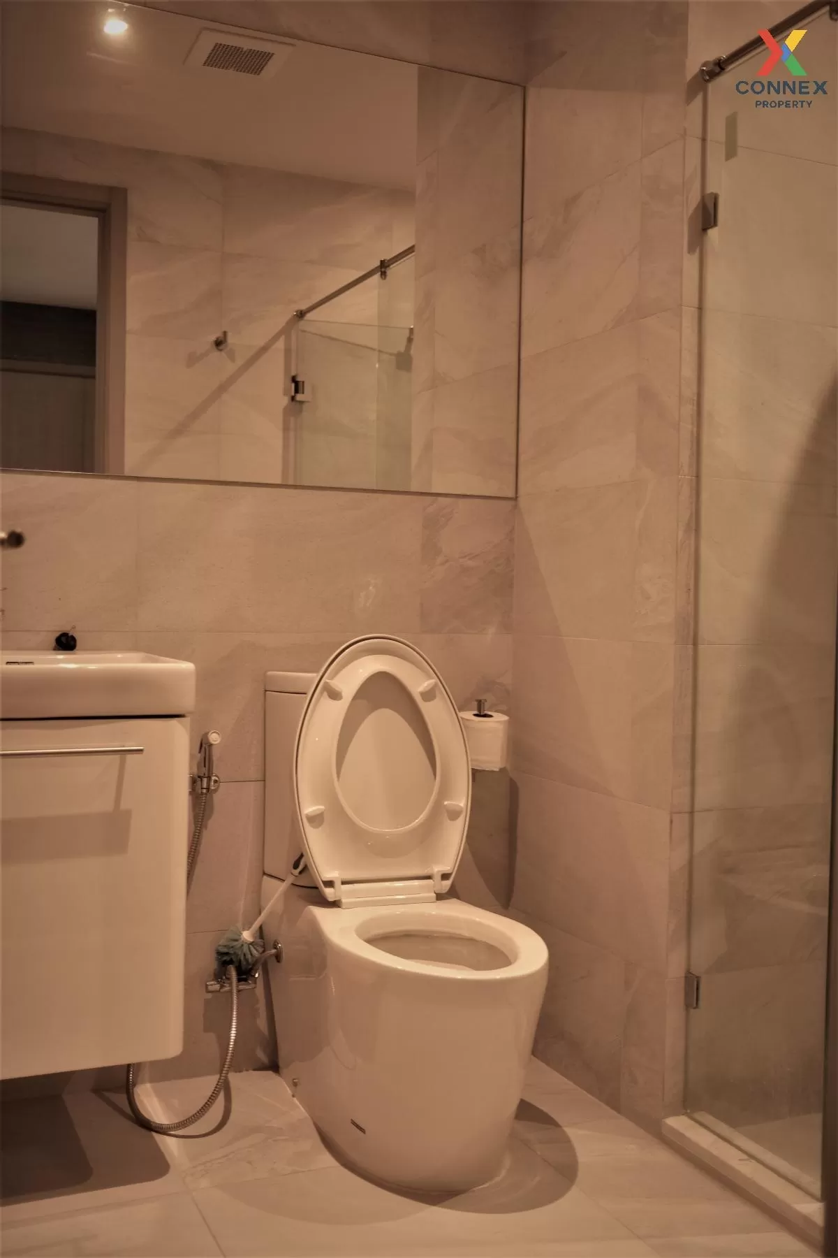FOR SALE condo , RHYTHM Ekkamai , BTS-Ekkamai , Khlong Tan Nuea ,