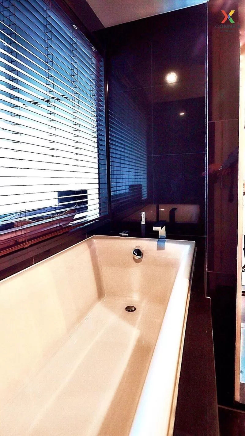 FOR RENT condo , Rhythm Sukhumvit 36-38 , BTS-Thong Lo , Phra Kha