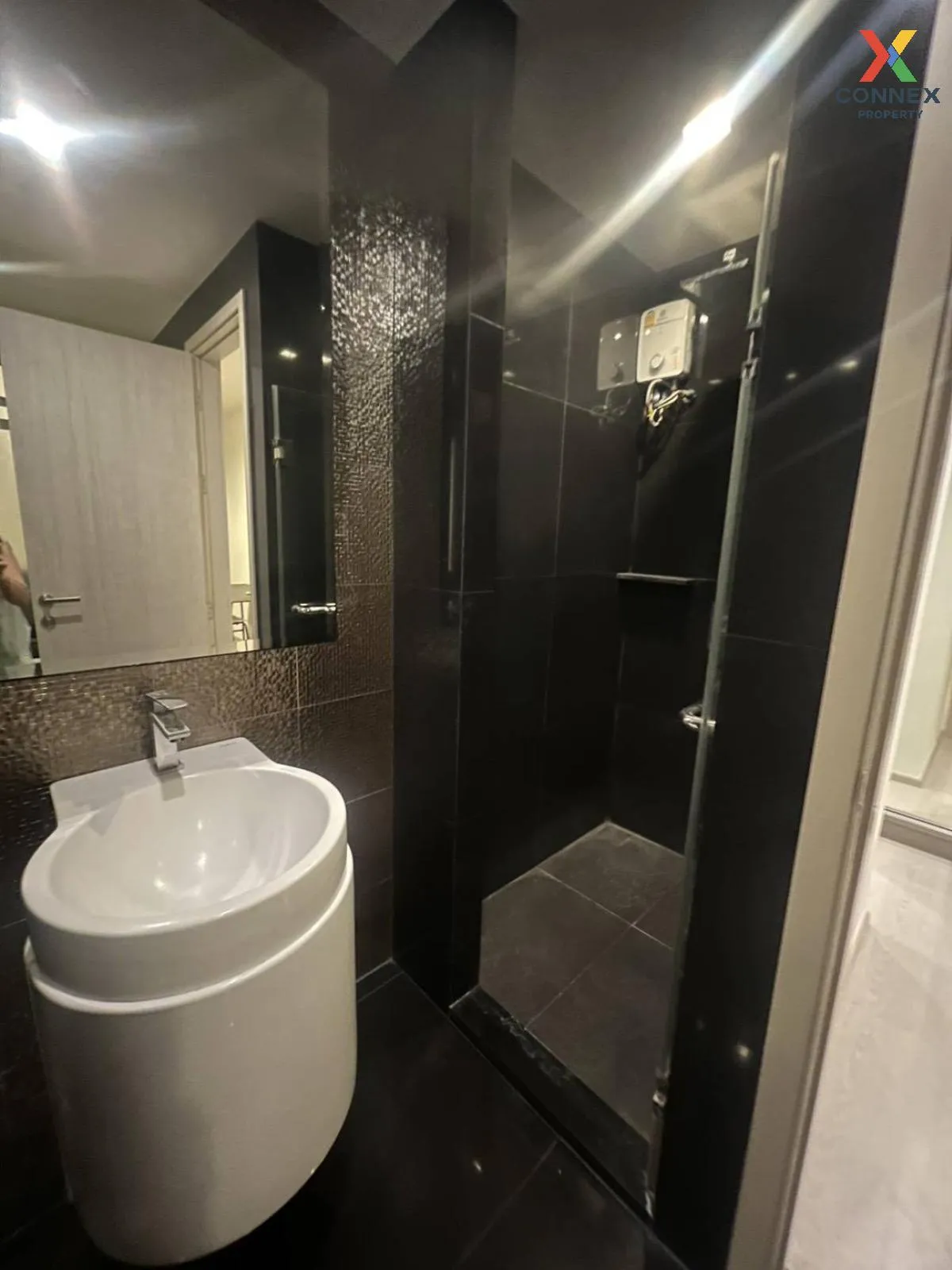 FOR RENT condo , Rhythm Sukhumvit 36-38 , BTS-Thong Lo , Phra Kha