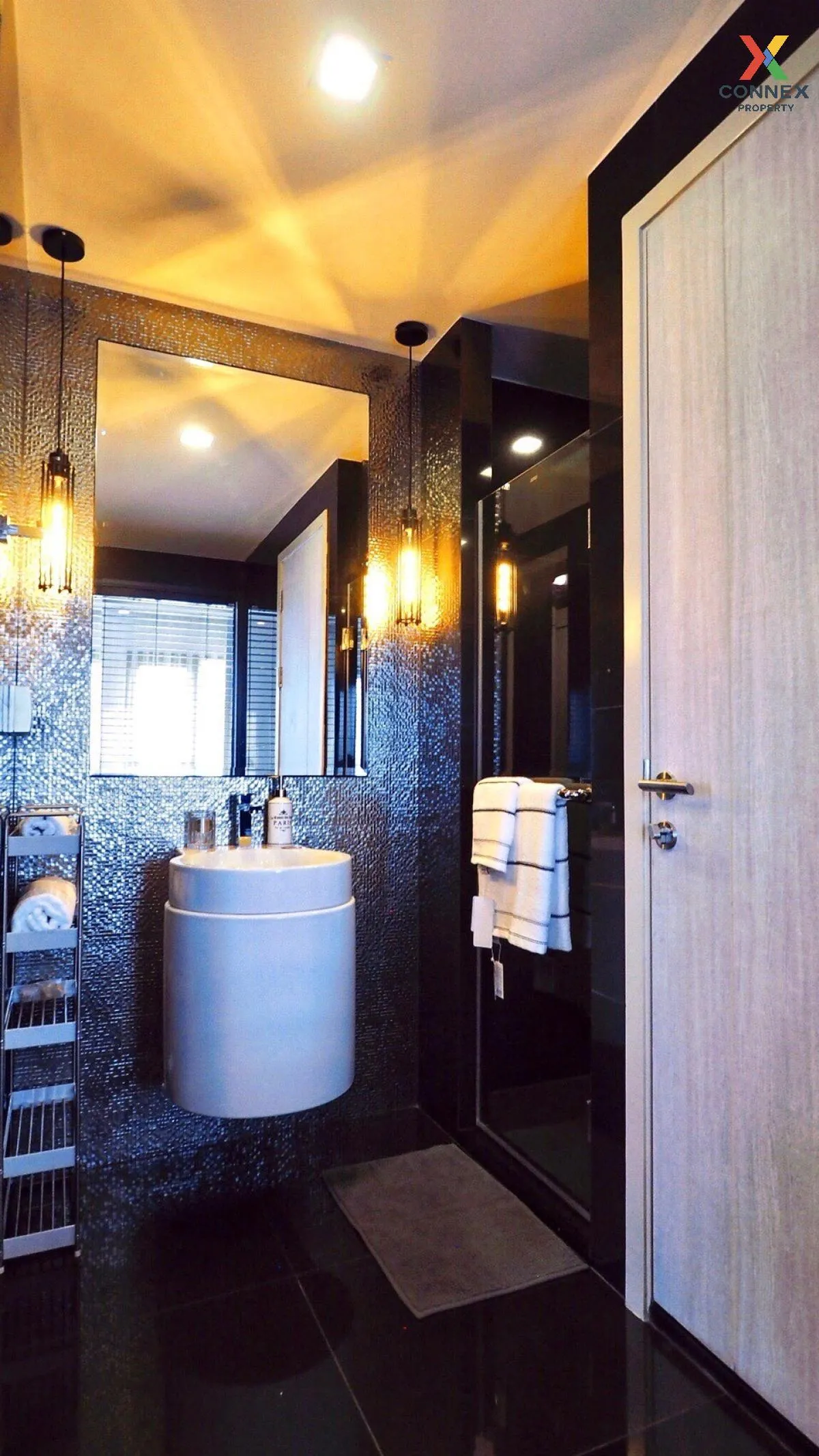 FOR RENT condo , Rhythm Sukhumvit 36-38 , BTS-Thong Lo , Phra Kha