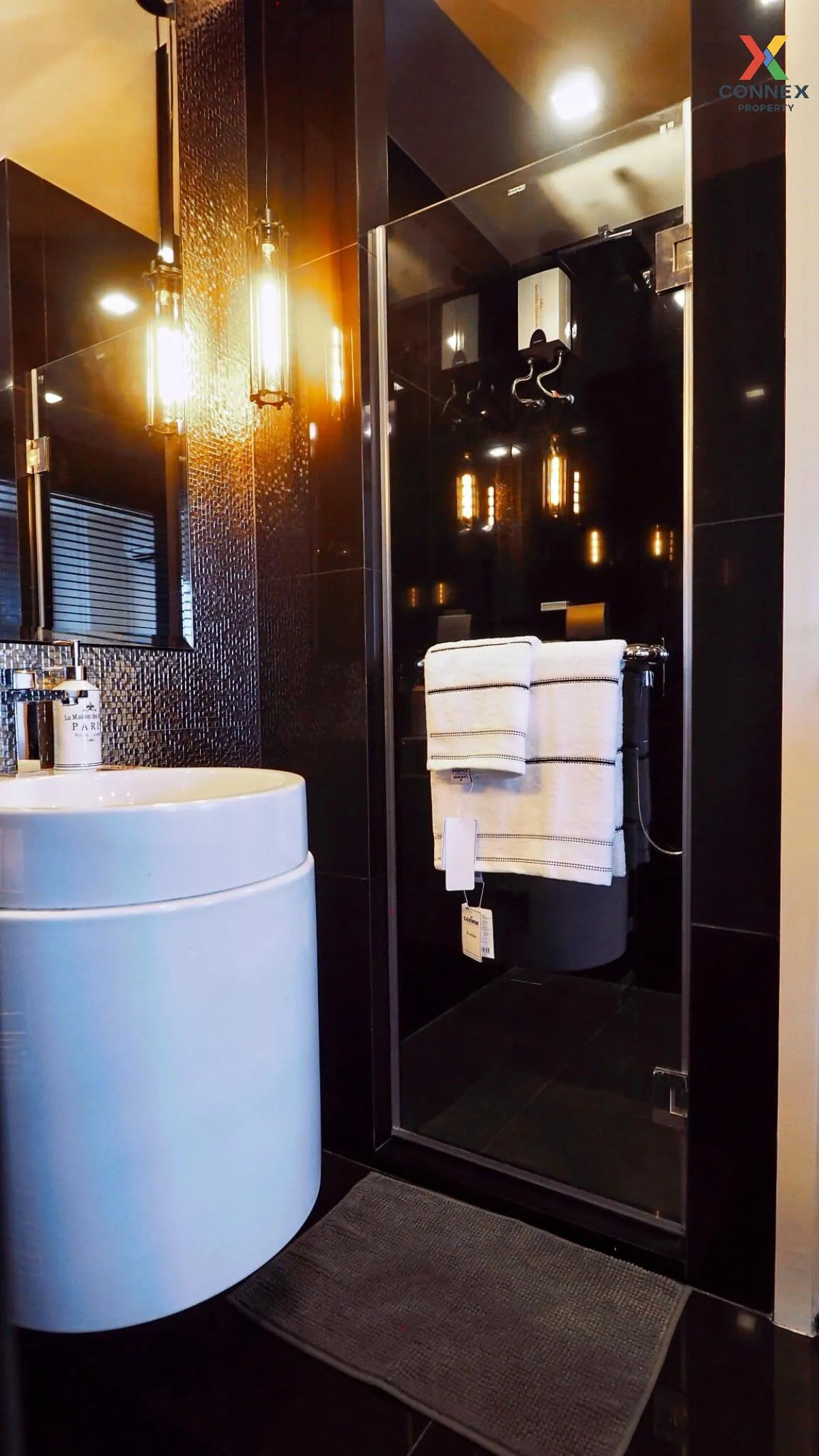 FOR RENT condo , Rhythm Sukhumvit 36-38 , BTS-Thong Lo , Phra Kha