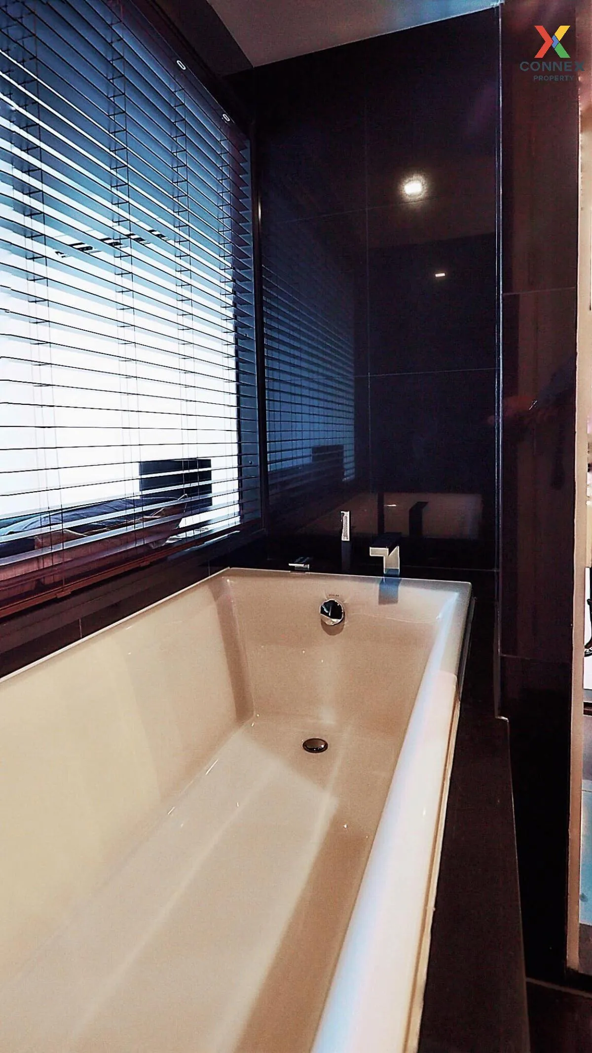 FOR RENT condo , Rhythm Sukhumvit 36-38 , BTS-Thong Lo , Phra Kha