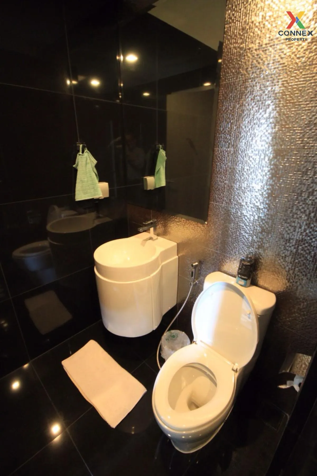 FOR RENT condo , Rhythm Sukhumvit 36-38 , BTS-Thong Lo , Phra Kha