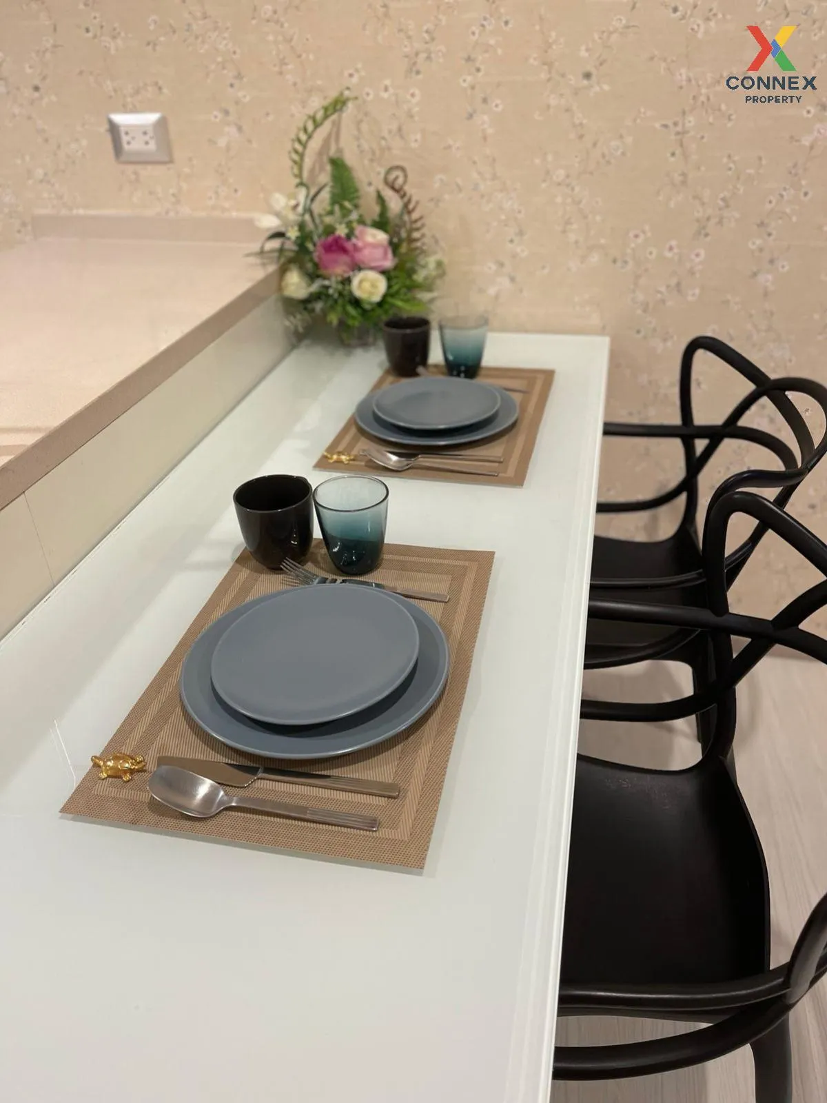 FOR RENT condo , RHYTHM Sukhumvit 42 , BTS-Ekkamai , Phra Khanong