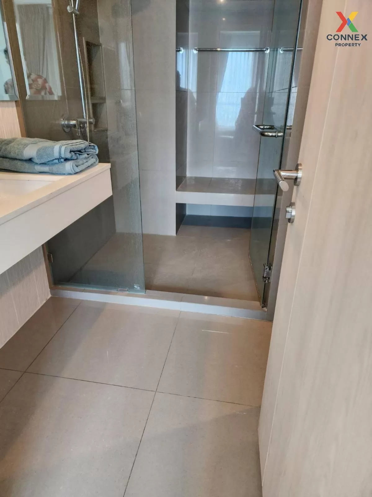 FOR RENT condo , RHYTHM Sukhumvit 42 , BTS-Ekkamai , Phra Khanong