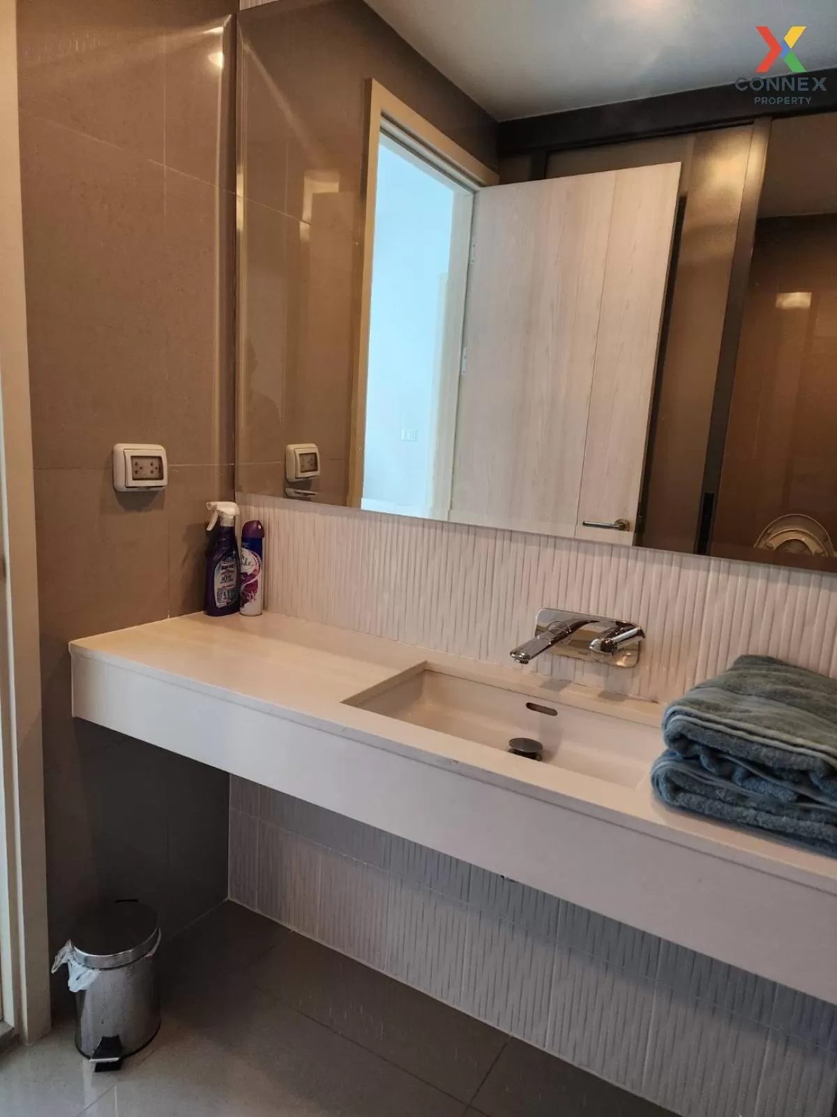 FOR RENT condo , RHYTHM Sukhumvit 42 , BTS-Ekkamai , Phra Khanong