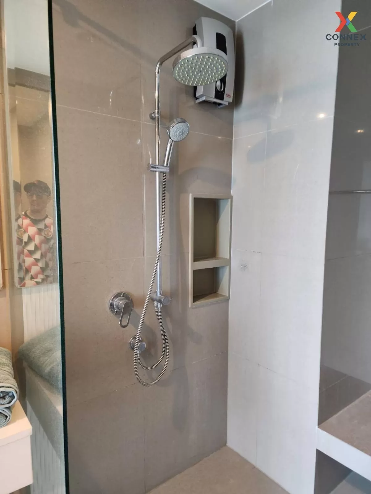 FOR RENT condo , RHYTHM Sukhumvit 42 , BTS-Ekkamai , Phra Khanong