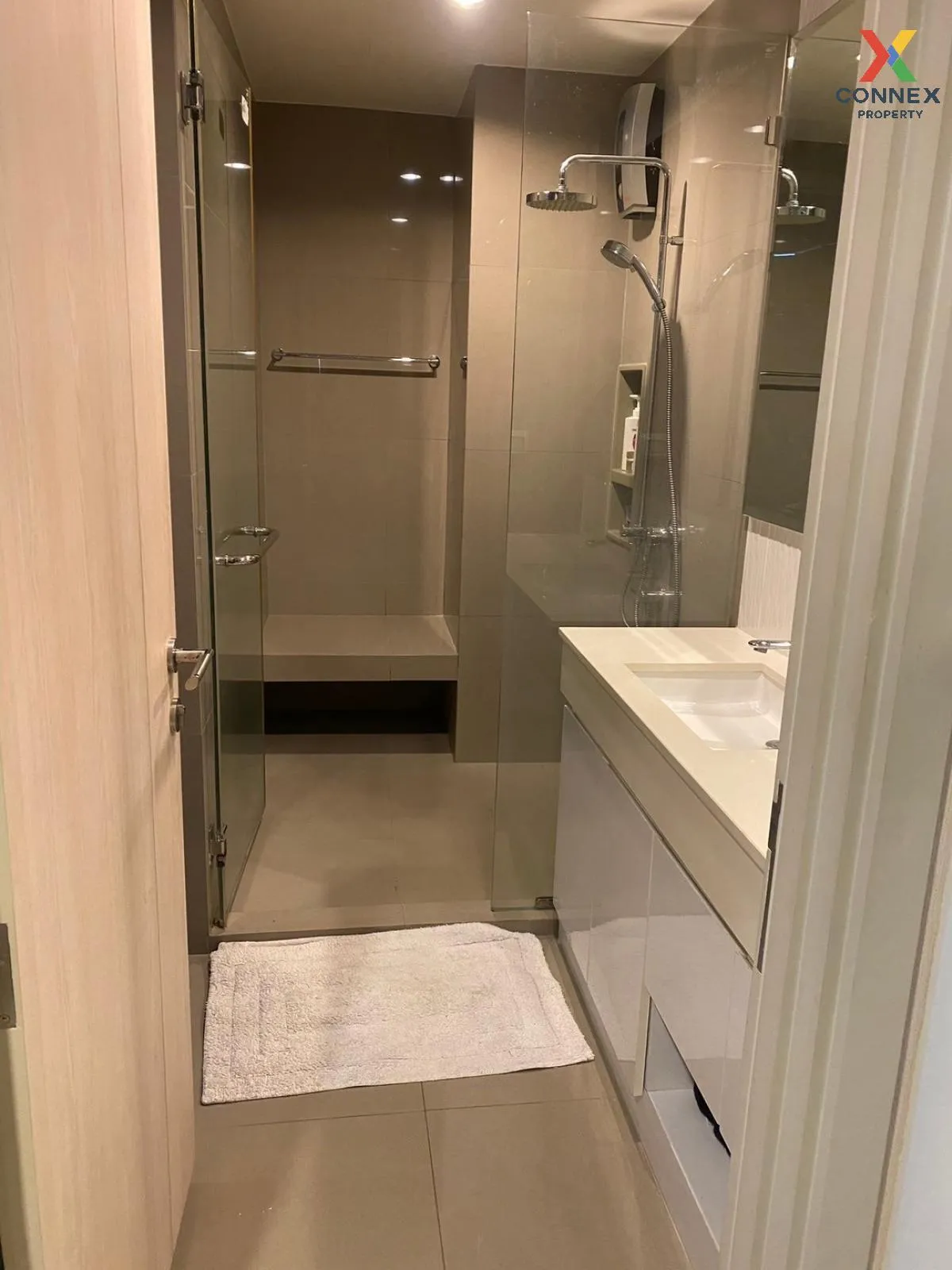 เช่าคอนโด  ริทึ่ม สุขุมวิท 42 BTS-เอกมัย พระโขนง เขต คลองเตย กรุง