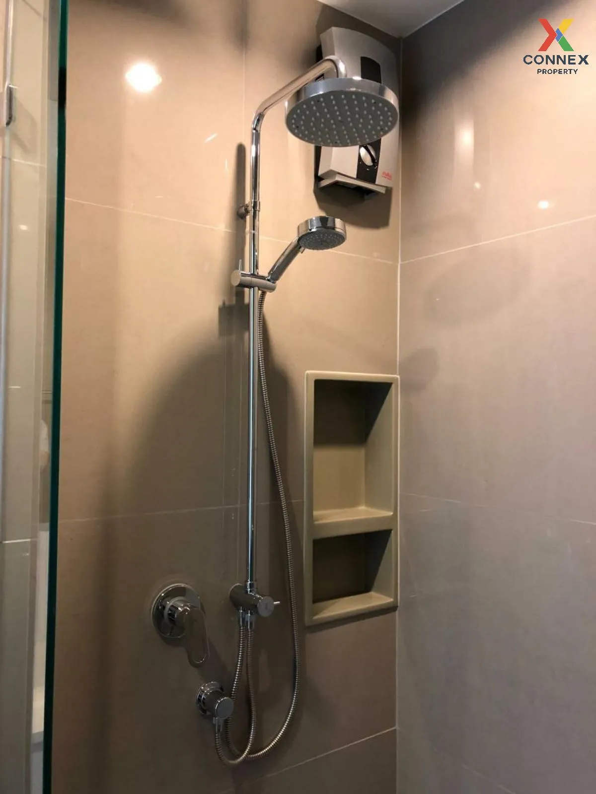 FOR RENT condo , RHYTHM Sukhumvit 42 , BTS-Ekkamai , Phra Khanong 4